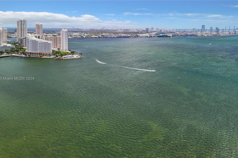 Condo in Miami, Florida, 1 bedroom  № 1233219 - photo 24