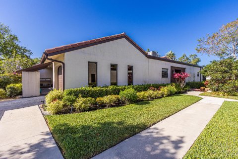 House in Boca Raton, Florida 3 bedrooms, 227.7 sq.m. № 1073520 - photo 22