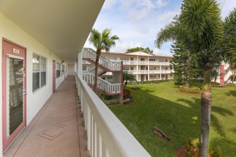 Copropriété à vendre à Boca Raton, Floride: 2 chambres, 77.57 m2 № 1040642 - photo 24