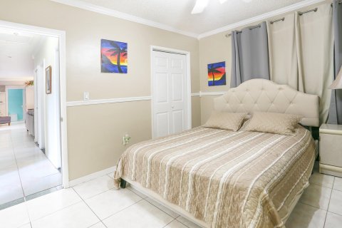 Casa en venta en Plantation, Florida, 4 dormitorios, 152.82 m2 № 1057954 - foto 19