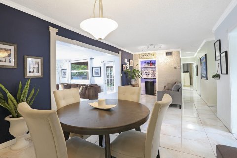 Casa en venta en Plantation, Florida, 4 dormitorios, 152.82 m2 № 1057954 - foto 1