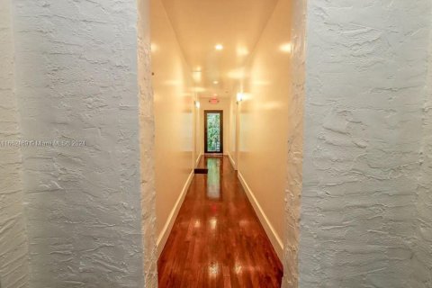 Casa en alquiler en Miami, Florida, 1 dormitorio № 1377350 - foto 4