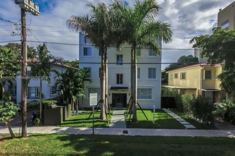 Casa en alquiler en Miami, Florida, 1 dormitorio № 1377350 - foto 1