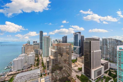 Condo in Miami, Florida, 1 bedroom  № 1377398 - photo 5