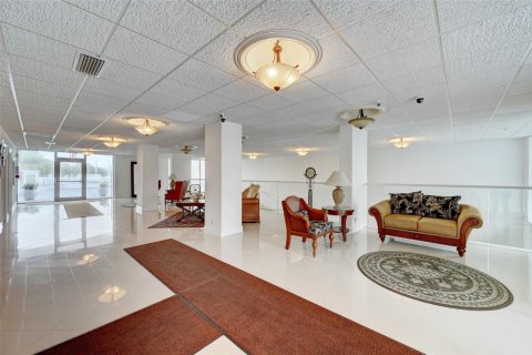 Condo in Fort Lauderdale, Florida, 1 bedroom  № 1050292 - photo 13