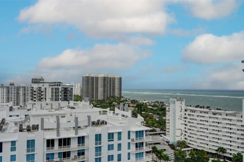 Condo in Fort Lauderdale, Florida, 1 bedroom  № 1050292 - photo 5