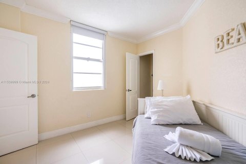 Condominio en venta en Sunny Isles Beach, Florida, 3 dormitorios, 154.68 m2 № 1031296 - foto 22