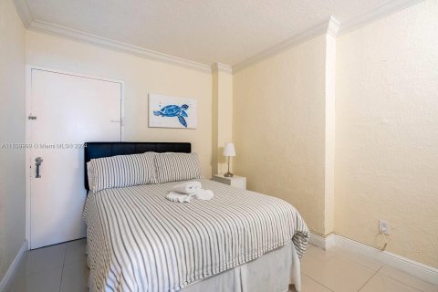Condo in Sunny Isles Beach, Florida, 3 bedrooms  № 1031296 - photo 20