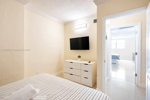 Condominio en venta en Sunny Isles Beach, Florida, 3 dormitorios, 154.68 m2 № 1031296 - foto 21