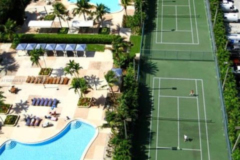 Copropriété à vendre à Sunny Isles Beach, Floride: 3 chambres, 154.68 m2 № 1031296 - photo 30