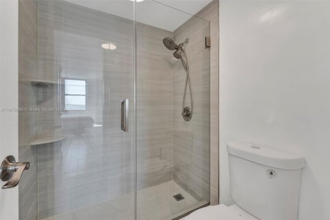 Copropriété à vendre à Miami Beach, Floride: 1 chambre, 72 m2 № 1397651 - photo 28