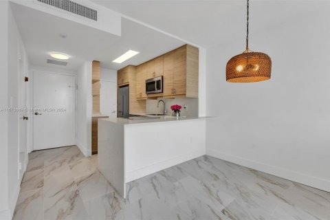 Copropriété à vendre à Miami Beach, Floride: 1 chambre, 72 m2 № 1397651 - photo 17