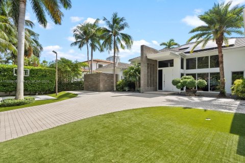 Villa ou maison à vendre à Golden Beach, Floride: 4 chambres, 511.89 m2 № 1242243 - photo 11