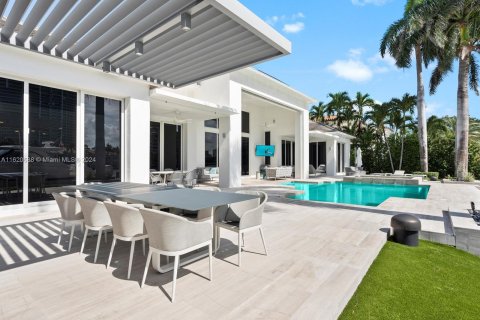 Villa ou maison à vendre à Golden Beach, Floride: 4 chambres, 511.89 m2 № 1242243 - photo 25