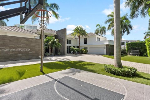 Villa ou maison à vendre à Golden Beach, Floride: 4 chambres, 511.89 m2 № 1242243 - photo 8