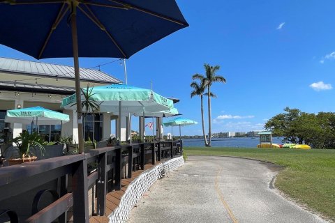 Villa ou maison à vendre à Lake Worth, Floride: 2 chambres, 74.69 m2 № 1017947 - photo 24