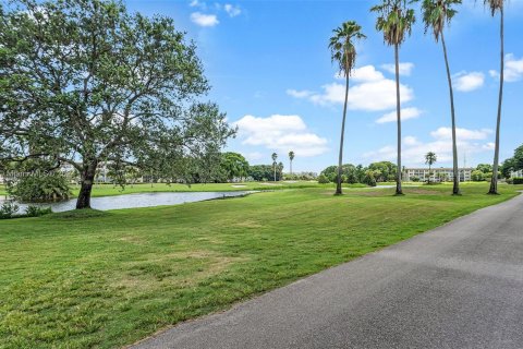 Copropriété à vendre à Coconut Creek, Floride: 2 chambres, 89.37 m2 № 1428042 - photo 14