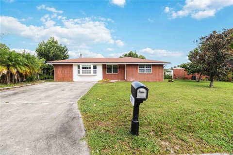 House in Orlando, Florida 3 bedrooms, 144.18 sq.m. № 1386972 - photo 3