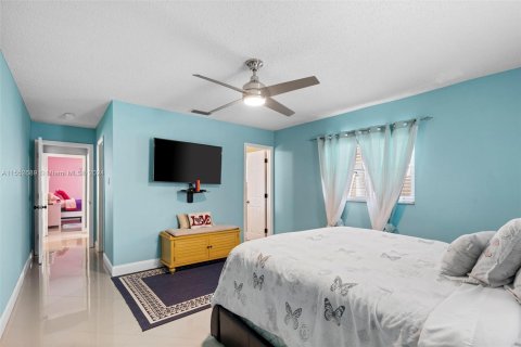 Casa en venta en Deerfield Beach, Florida, 2 dormitorios, 146.32 m2 № 1072123 - foto 15