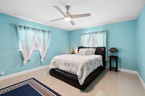 Casa en venta en Deerfield Beach, Florida, 2 dormitorios, 146.32 m2 № 1072123 - foto 16