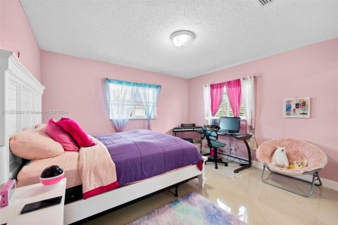 Casa en venta en Deerfield Beach, Florida, 2 dormitorios, 146.32 m2 № 1072123 - foto 17
