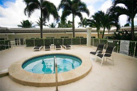 Condominio en venta en Miami Beach, Florida, 1 dormitorio, 102.19 m2 № 1345299 - foto 9