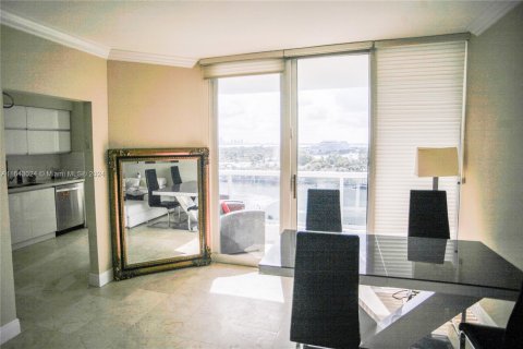 Condo in Miami Beach, Florida, 1 bedroom  № 1345299 - photo 28