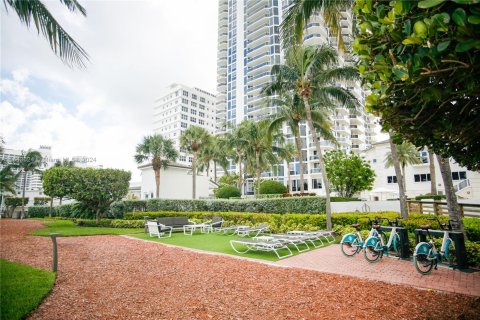 Copropriété à vendre à Miami Beach, Floride: 1 chambre, 102.19 m2 № 1345299 - photo 11