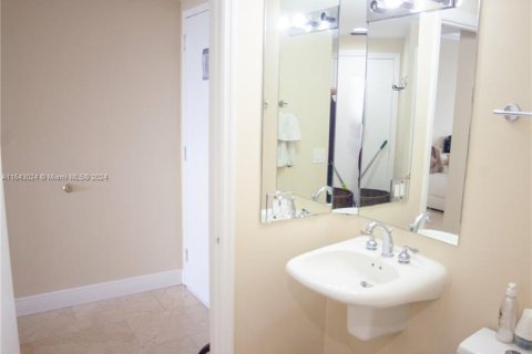 Copropriété à vendre à Miami Beach, Floride: 1 chambre, 102.19 m2 № 1345299 - photo 6