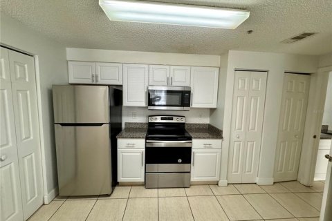 Condominio en alquiler en Orlando, Florida, 1 dormitorio, 59.74 m2 № 1349266 - foto 12