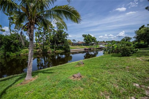 Land in Port Charlotte, Florida № 1337642 - photo 6