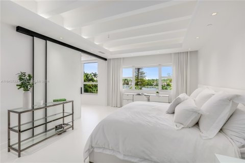 Condominio en venta en Miami Beach, Florida, 1 dormitorio, 119.19 m2 № 1399426 - foto 12