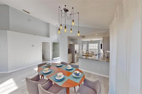 Villa ou maison à vendre à Kissimmee, Floride: 4 chambres, 183.76 m2 № 1250088 - photo 5