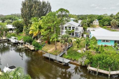 House in Palm City, Florida 4 bedrooms, 242.38 sq.m. № 1077049 - photo 2