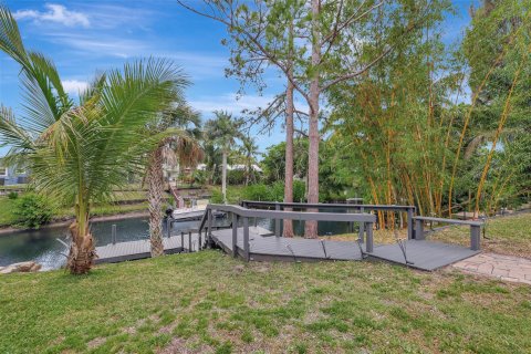 Villa ou maison à vendre à Palm City, Floride: 4 chambres, 242.38 m2 № 1077049 - photo 14