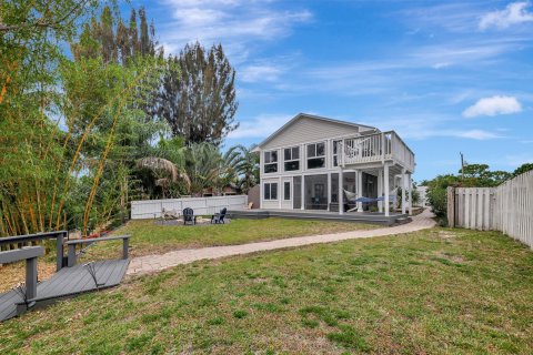 Villa ou maison à vendre à Palm City, Floride: 4 chambres, 242.38 m2 № 1077049 - photo 15