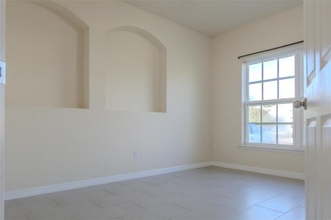 House in Orlando, Florida 4 bedrooms, 248.51 sq.m. № 1358084 - photo 7