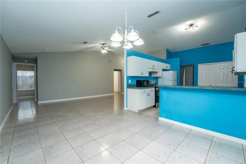 House in Kissimmee, Florida 4 bedrooms, 143.63 sq.m. № 1432778 - photo 5