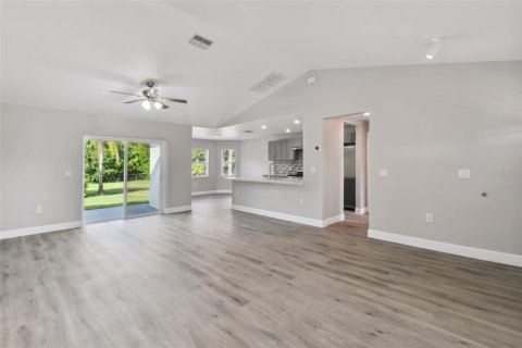 Casa en venta en Wesley Chapel, Florida, 3 dormitorios, 140 m2 № 1268408 - foto 11