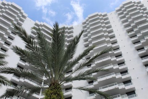 Copropriété à vendre à Aventura, Floride: 2 chambres, 91.97 m2 № 1060220 - photo 3