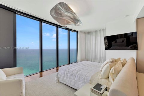 Condo in Sunny Isles Beach, Florida, 4 bedrooms  № 1042900 - photo 12