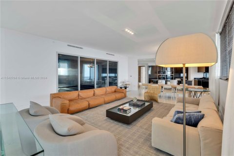 Condo in Sunny Isles Beach, Florida, 4 bedrooms  № 1042900 - photo 6