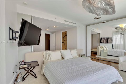 Condo in Sunny Isles Beach, Florida, 4 bedrooms  № 1042900 - photo 14