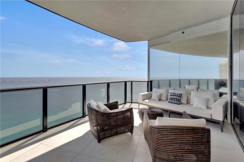 Condo in Sunny Isles Beach, Florida, 4 bedrooms  № 1042900 - photo 4