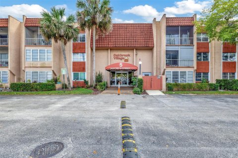 Condominio en venta en North Lauderdale, Florida, 1 dormitorio, 78.97 m2 № 1075695 - foto 6