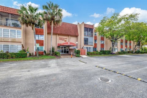 Condominio en venta en North Lauderdale, Florida, 1 dormitorio, 78.97 m2 № 1075695 - foto 5