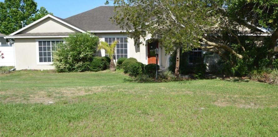 House in Deltona, Florida 3 bedrooms, 191.01 sq.m. № 1299120