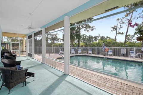 Villa ou maison à vendre à Hobe Sound, Floride: 2 chambres, 104.89 m2 № 1041018 - photo 12