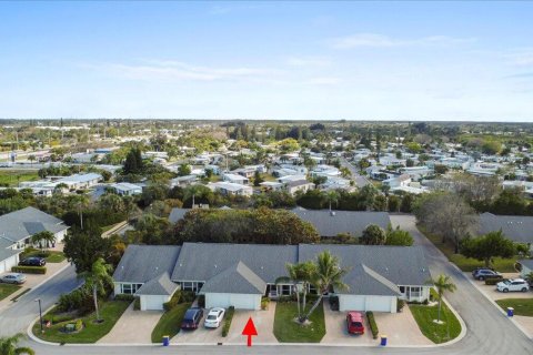 Villa ou maison à vendre à Hobe Sound, Floride: 2 chambres, 104.89 m2 № 1041018 - photo 5