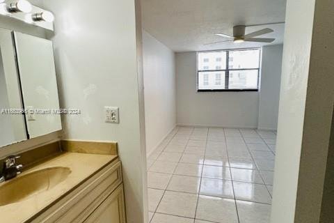 Condominio en alquiler en Miami Beach, Florida, 2 dormitorios, 83.8 m2 № 1375589 - foto 11